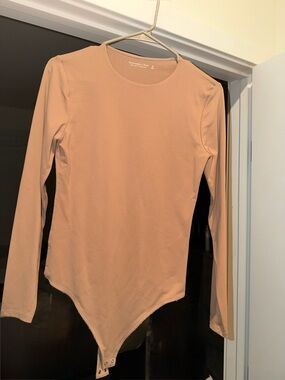 Abercrombie & Fitch Long Sleeve Bodysuit in Nude Blush